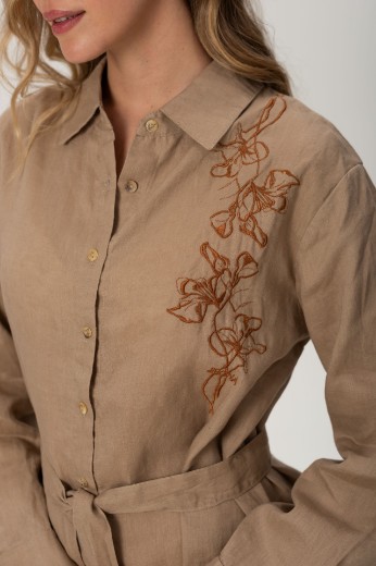 Imagen de Brisa - Vestido Camisero de Lino Bordado Beige